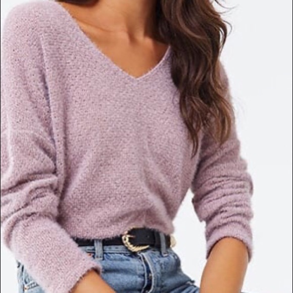 Forever 21 Tops - NWOT Drop Shoulder Fuzzy Knit Top/ Blouse 💜
